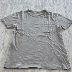 Men's Crew Neck Garment Dyed Pocket T-Shirt - Light Gray. Slim. S
